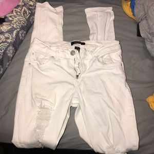 never worn before white jeans